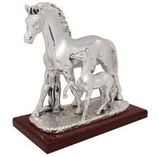 Скульптура 'Лошадь с жеребёнком', посеребрение Увеличить...
